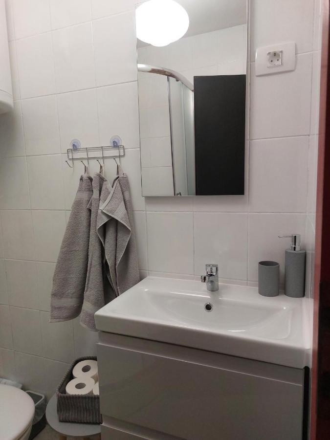 Apartma Romeo Apartment *