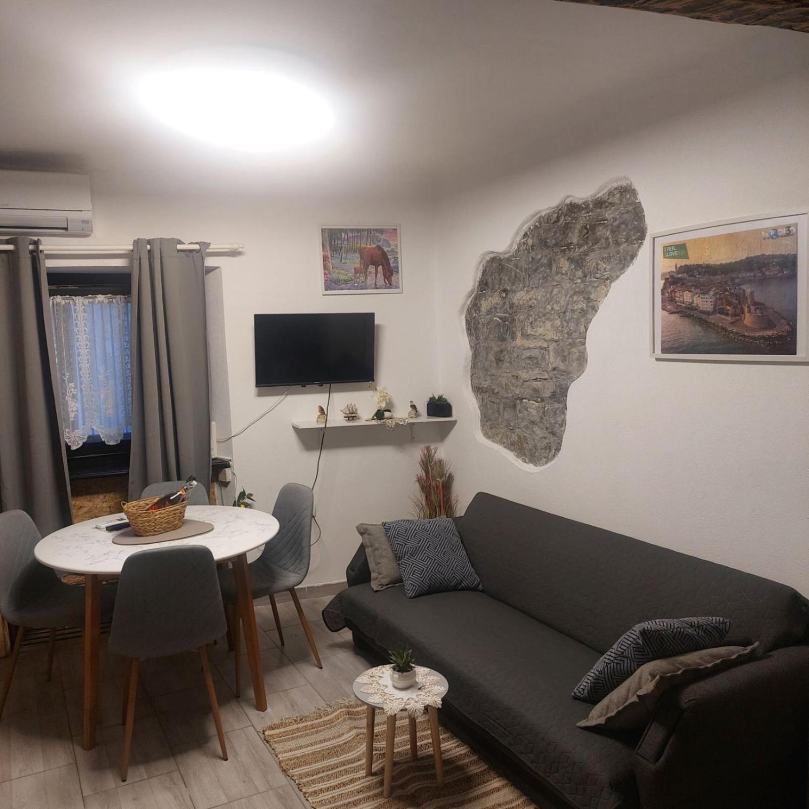 Apartma Romeo